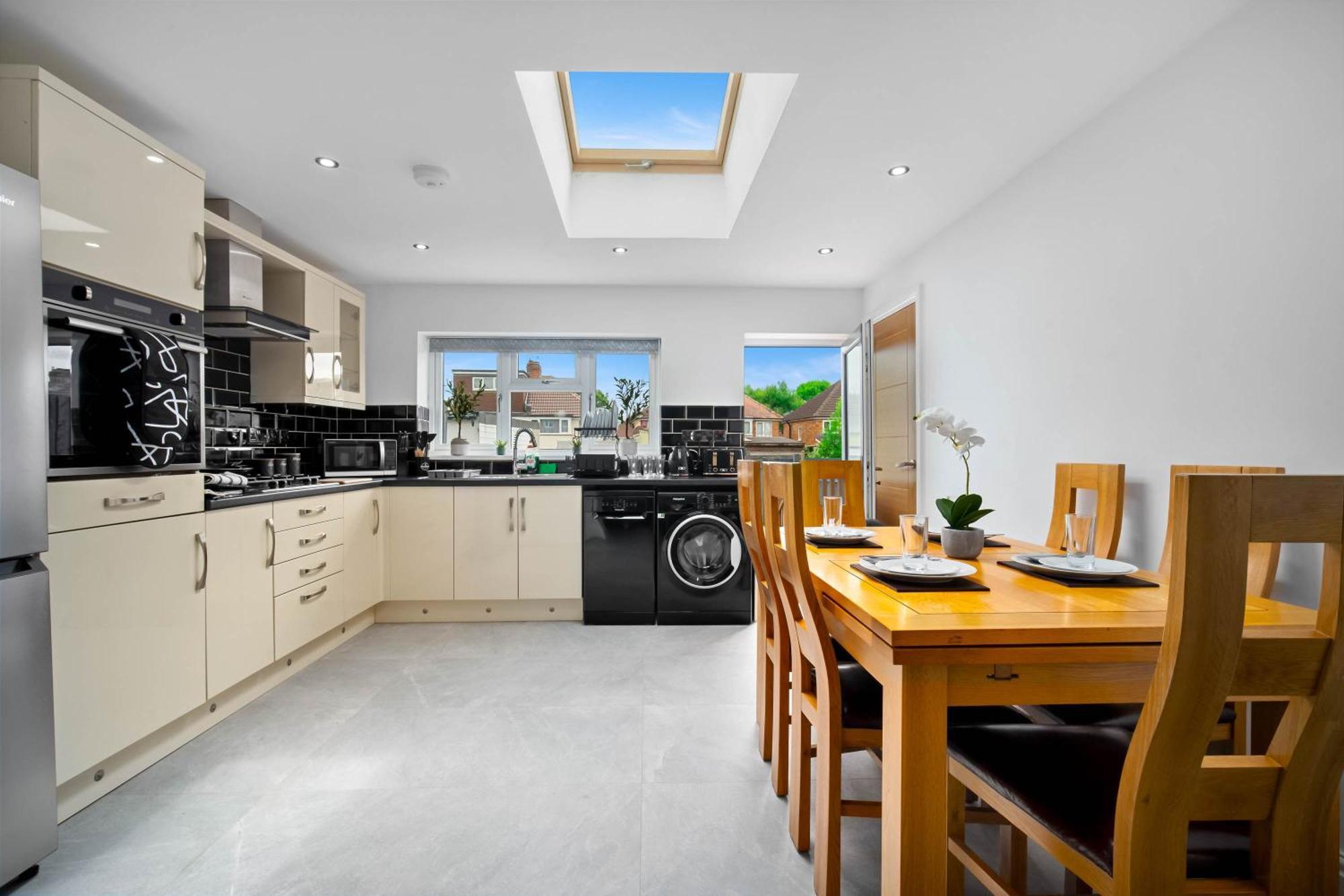 5 Bedroom House Solihull 10 Mins Drive From Bhx & Nec Private Off Road Parking برمنغهام المظهر الخارجي الصورة