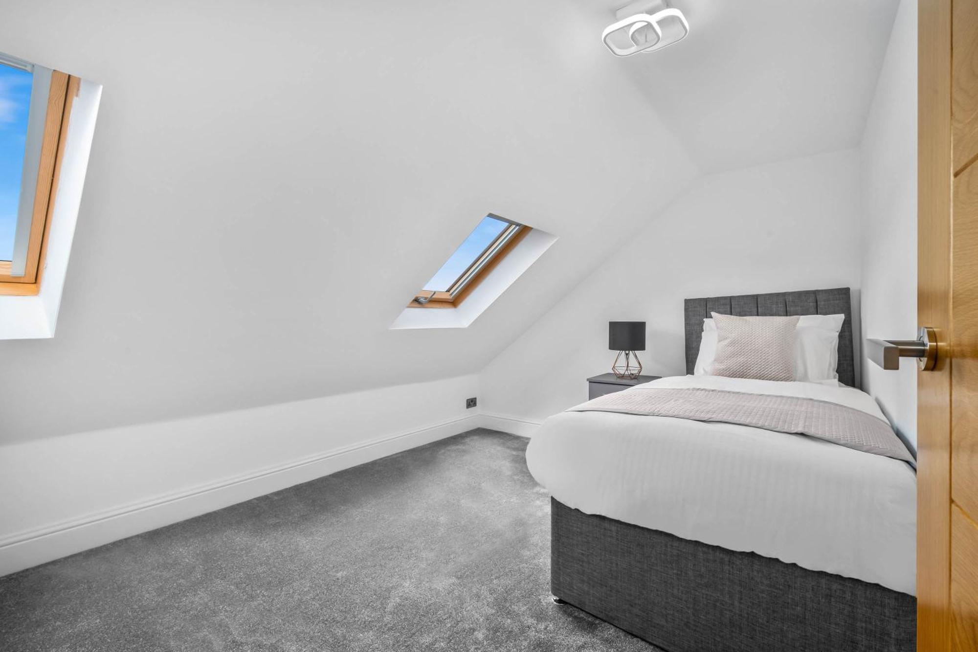 5 Bedroom House Solihull 10 Mins Drive From Bhx & Nec Private Off Road Parking برمنغهام المظهر الخارجي الصورة