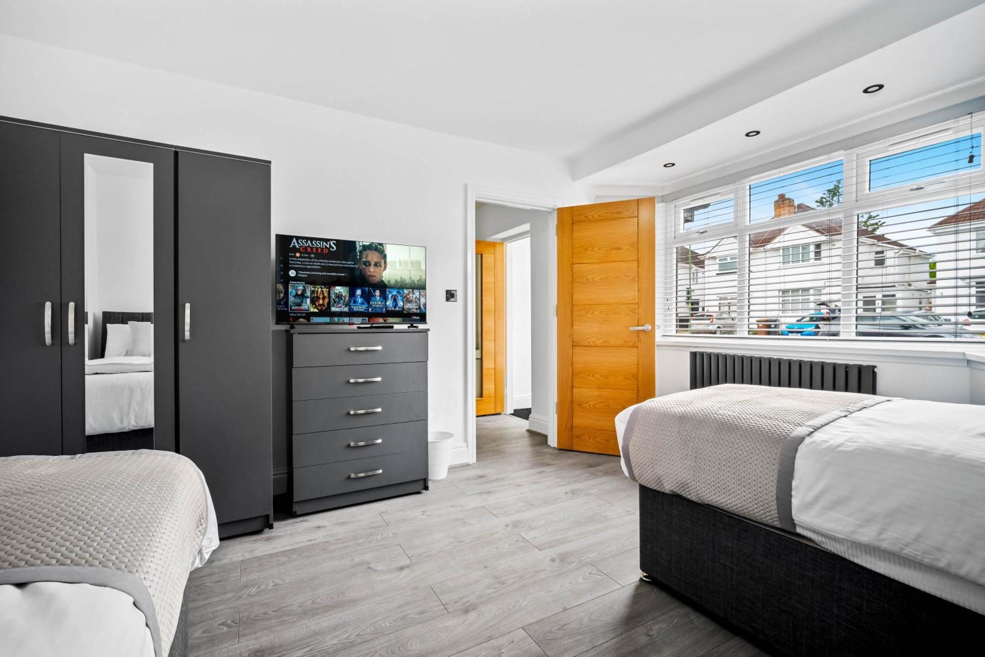 5 Bedroom House Solihull 10 Mins Drive From Bhx & Nec Private Off Road Parking برمنغهام المظهر الخارجي الصورة